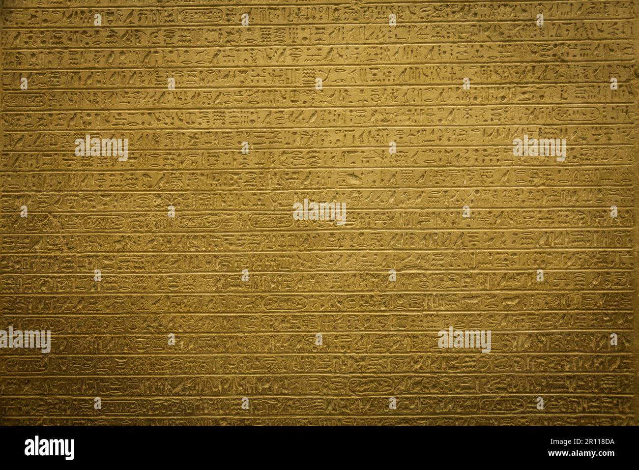 Hiéroglyphe égyptien sur le calcaire, 1500-1200 av. Banque D'Images