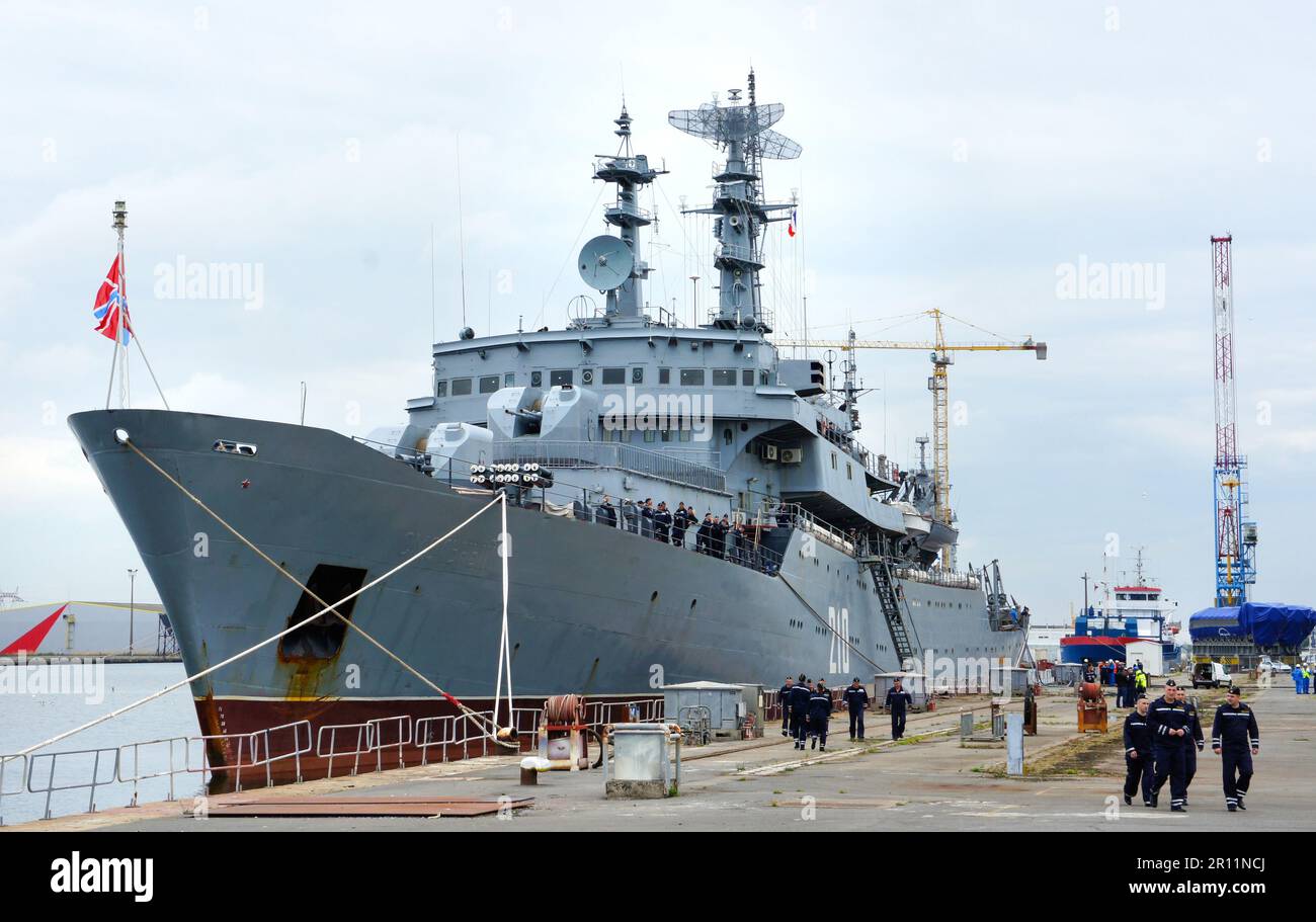 Russie, navire de formation 210, navire principal de la classe Smolnyy (projet 887) pour pratiquer les cadets de l'éducation navale de la marine, de l'équipage et des marins russes Banque D'Images