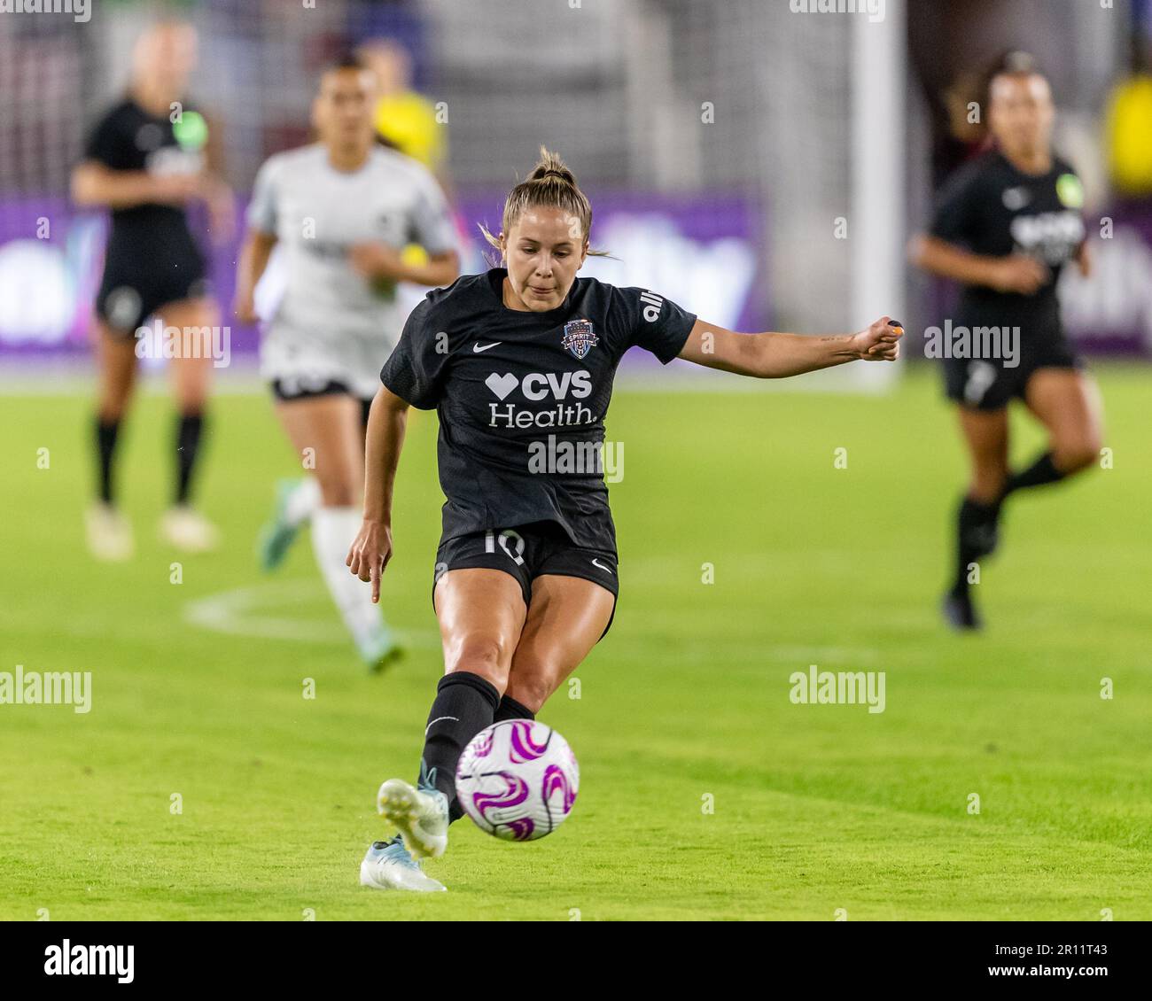 10 mai 2023, Washington, District de Columbia, Etats-Unis : ASHLEY SANCHEZ (10) de l'Esprit de Washington contrôle le ballon lors d'un match de la coupe du défi UKG NWSL contre la fierté d'Orlando au terrain Audi. (Credit image: © Robert Blakley/ZUMA Press Wire) USAGE ÉDITORIAL SEULEMENT! Non destiné À un usage commercial ! Banque D'Images