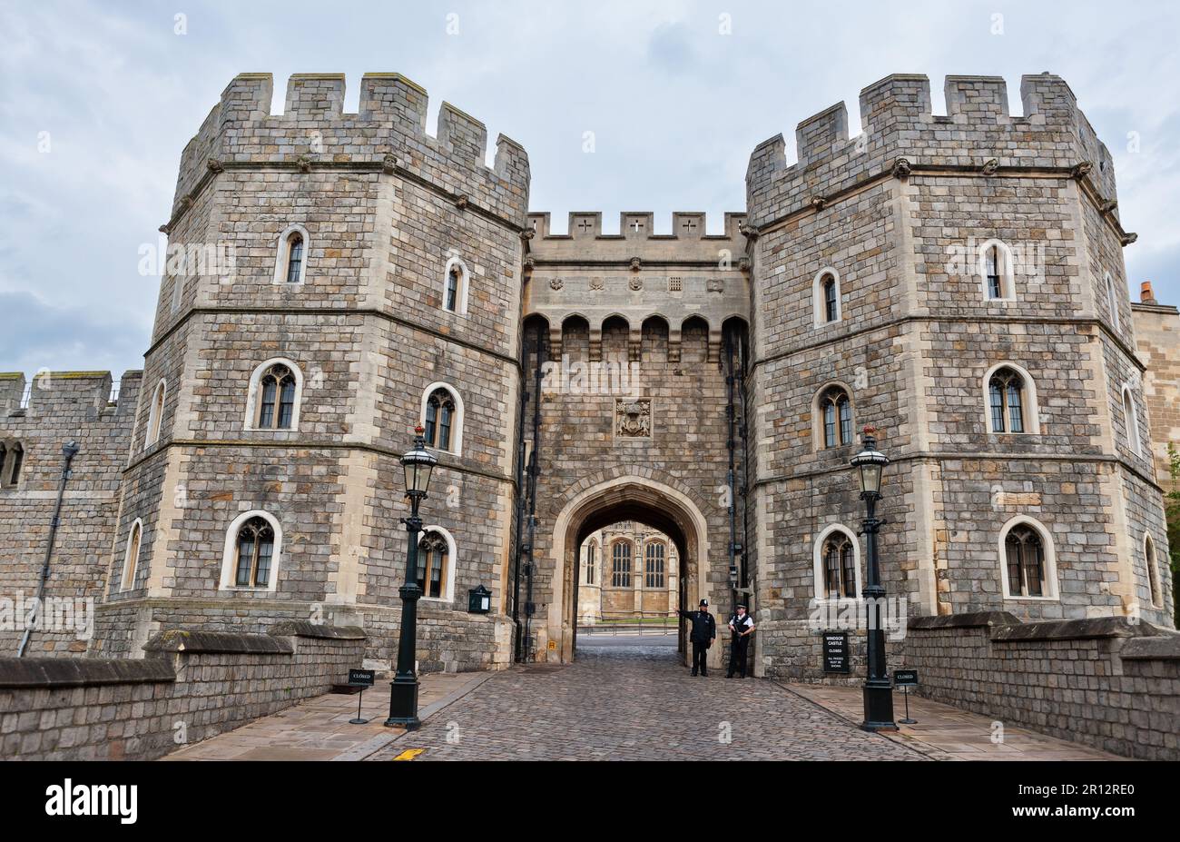 Windsor, Royaume-Uni - 8 mai 2011 : Château de Windsor. Entrée à la résidence royale à l'extérieur de Londres, Angleterre. Banque D'Images