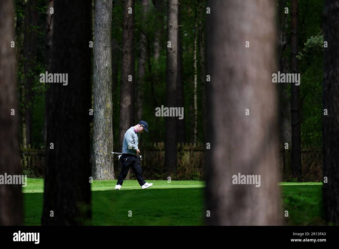 Brendan Lawlor se rend au 15th au cours du deuxième jour de l'Open de G4D au Woburn Golf Club, Milton Keynes. Date de la photo: Jeudi 11 mai 2023. Banque D'Images