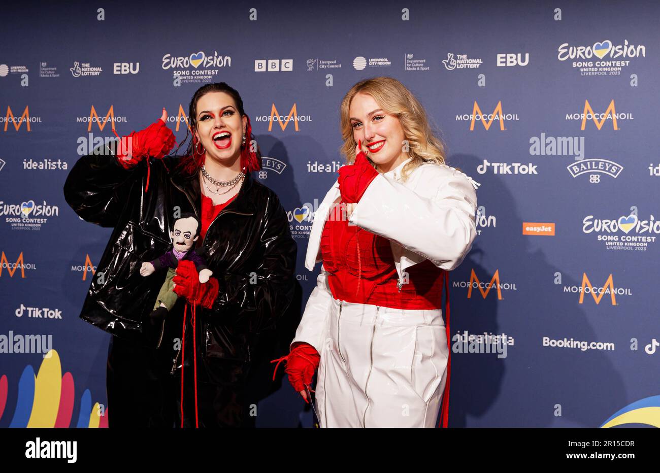 11 mai 2023, Liverpool, Royaume-Uni: Angleterre: 11 mai 2023, Liverpool, Merseyside, Royaume-Uni: Angleterre: Duo autrichien Teya & Salena (Teodora Spiric et Selina-Maria Edbauer ) remporte une place dans le Concours Eurovision de la chanson 2023 final avec leur Edgar Allen PoE inspiré chanson 'Who the Hell is Edgar?' .Le Concours a lieu à Liverpool, après que l'Ukraine, vainqueur du concours 2022 avec la chanson 'Stefania' de K. Orchestra, n'a pas été en mesure de répondre aux demandes d'accueil de l'événement en raison de problèmes de sécurité causés par l'invasion russe. (Credit image: © Andy Von PIP/ZUMA Press Wire) ÉDITORIAL US Banque D'Images