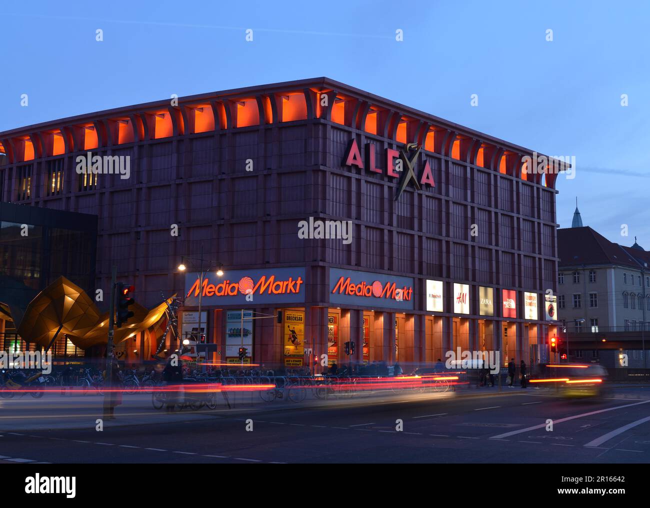 Alexa grand magasin, Grunerstrasse, Alexanderplatz, Mitte, Berlin, Allemagne Banque D'Images