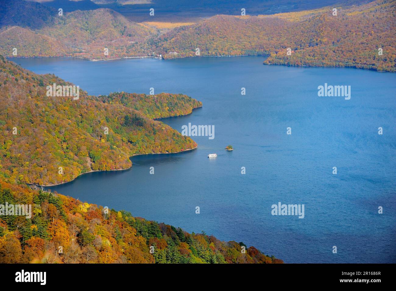Lac Chuzenji en automne Banque D'Images