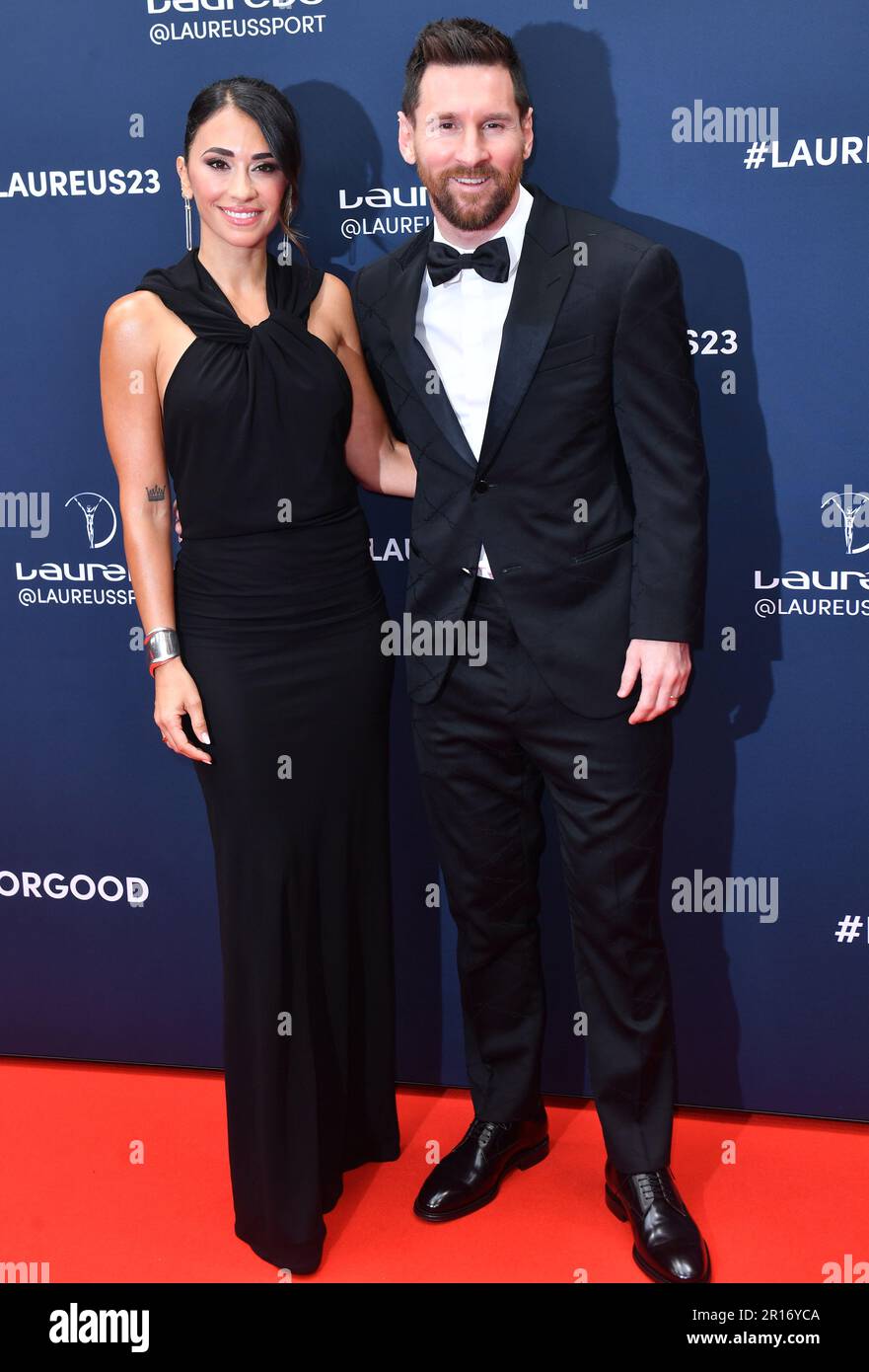 Lionel Messi et sa femme Antonella Ratoccuzzo arrivent au prix Laureus World Sport 2023 à Paris, le tapis rouge arrive à Cour Vendôme Banque D'Images