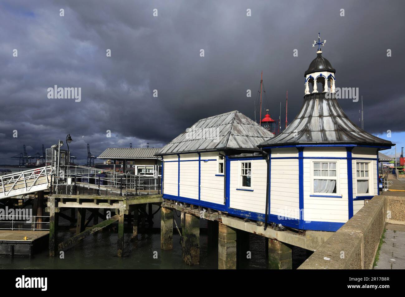 La jetée de Ha'penny, ville de Harwich, quartier de Tendring, Essex, Angleterre, ROYAUME-UNI Banque D'Images