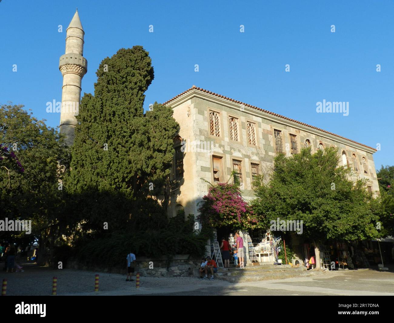 Grèce, Île de Kos : Mosquée Defterdar sur la place Eleftherias. Banque D'Images