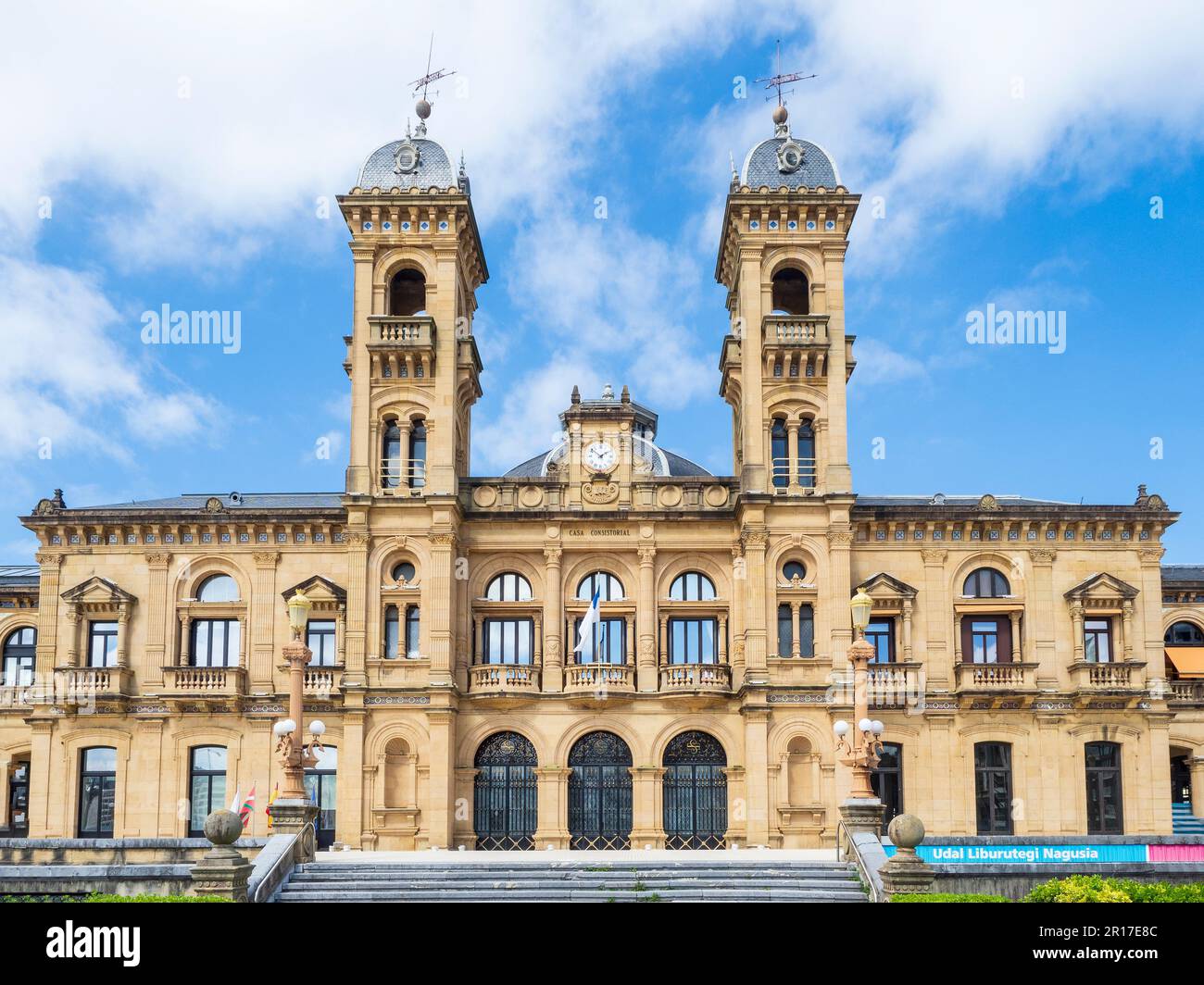 Façade de l'hôtel de ville de San Sebastian Banque D'Images