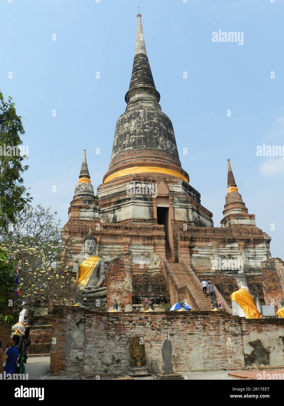 Thaïlande, Ayuthaya (anciennement la capitale royale 1350-1767): La pièce maîtresse de Wat Yai Chai Mongkhon est cet énorme chedi. Banque D'Images