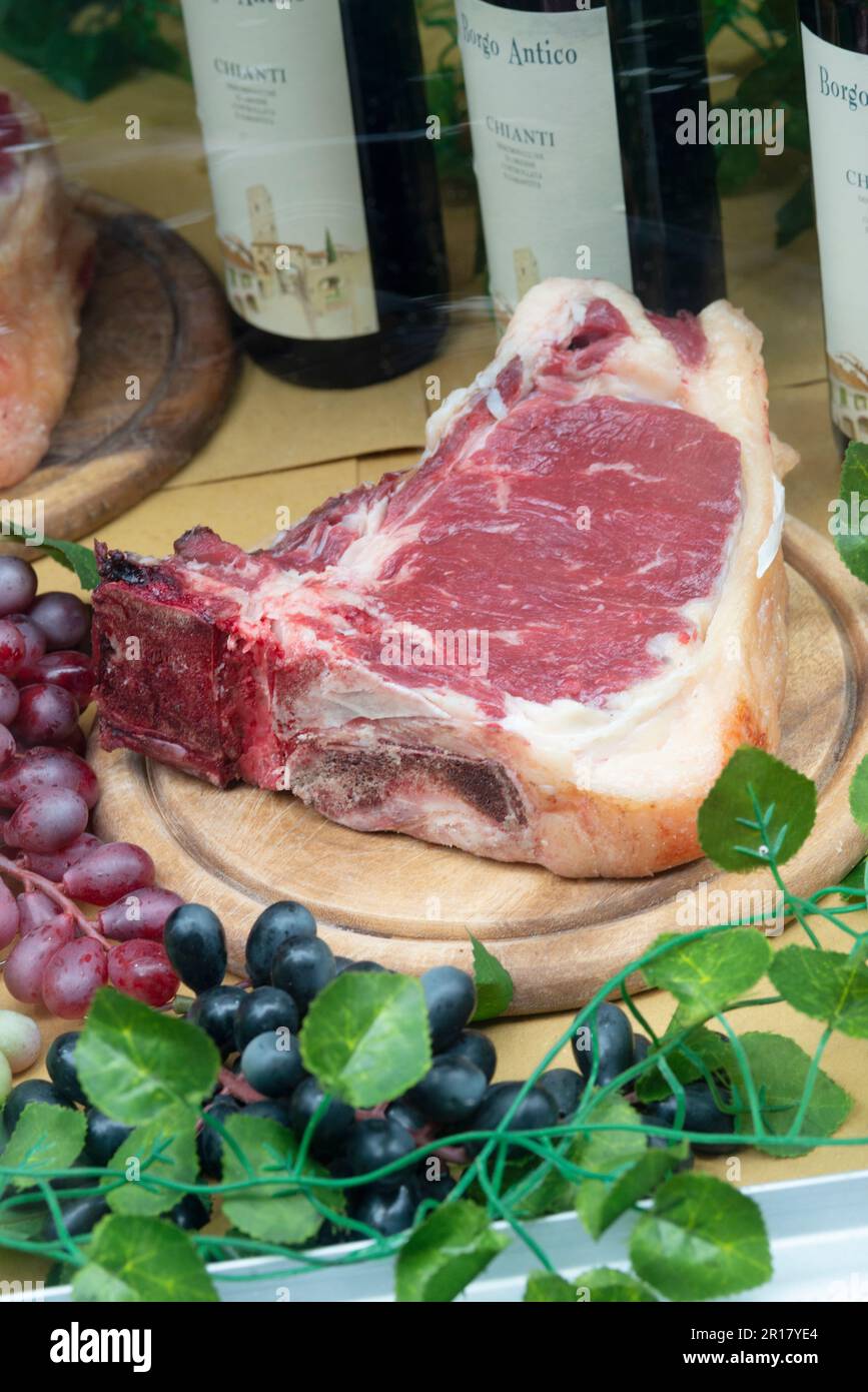 Italie, Festival de la cuisine de rue, Boucher typiquement toscan, bœuf frais Banque D'Images