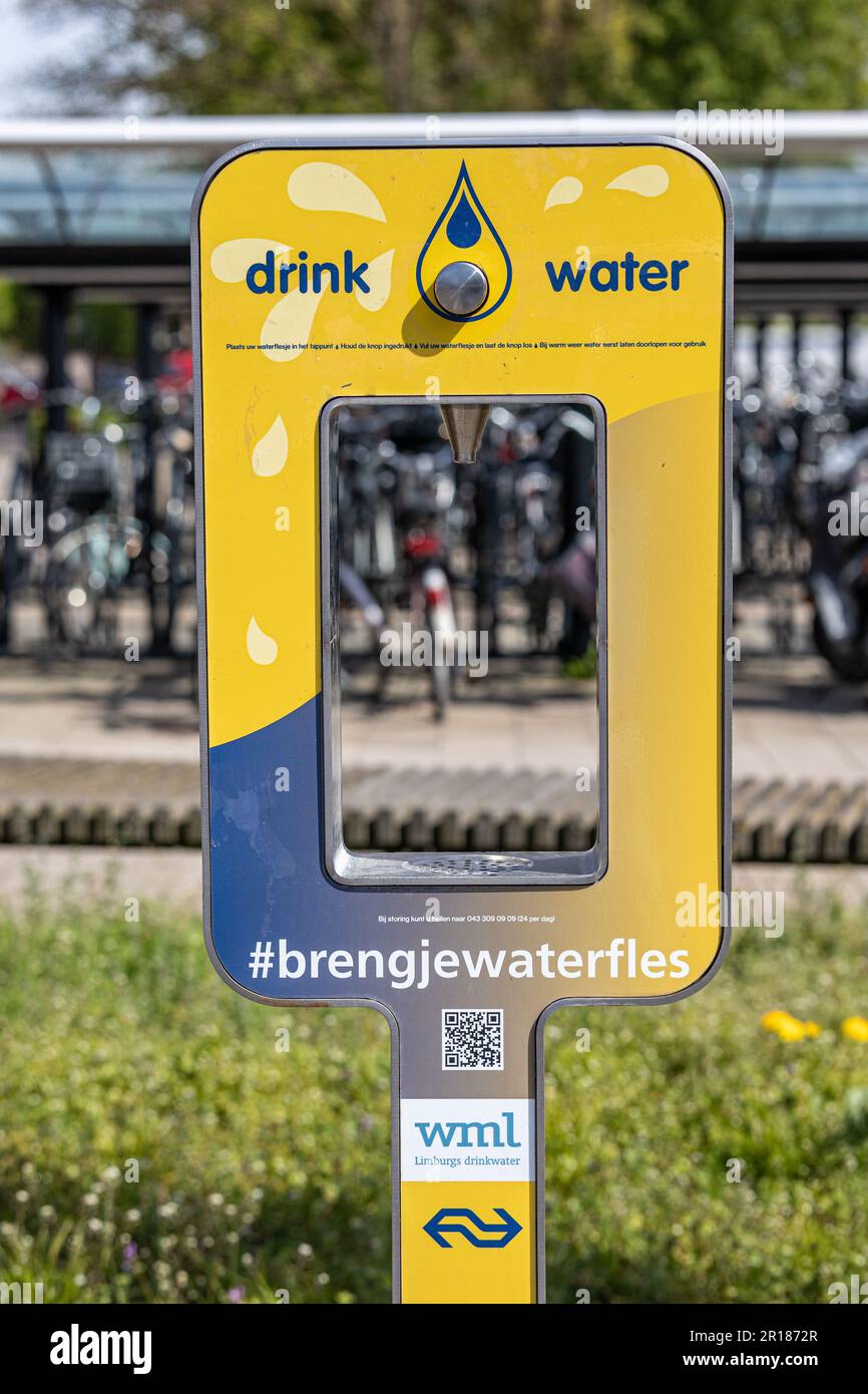 Suteren, Limbourg Sud, pays-Bas. 4 mai 2023. Robinets d'eau potable publics gratuits pour remplir votre bouteille, WML Mean: Limburg Water Supply Company. C'est tout Banque D'Images