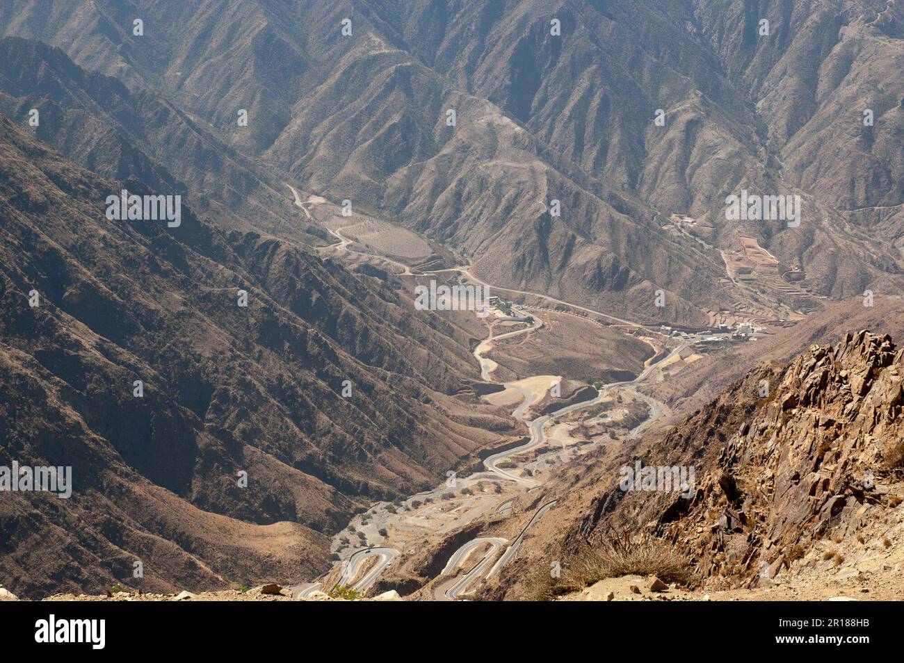 Chaîne de montagnes ASiR dans le sud-ouest de l'Arabie Saoudite Banque D'Images