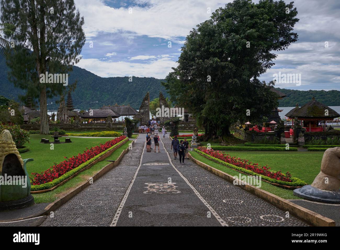 L'entrée principale de Pura Ulun Danu Beratan ( Pura Bratan ) qui est un important temple hindou Shaivite à Bali sur les rives du lac Bratan Banque D'Images