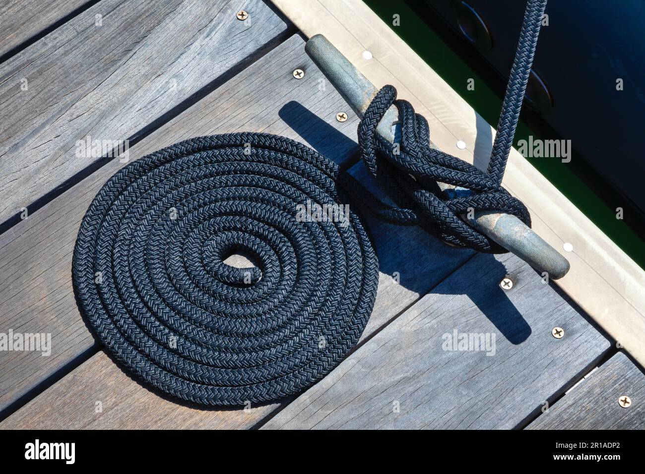 Corde spiralée et corde nouée d'attelage à crampons Banque D'Images