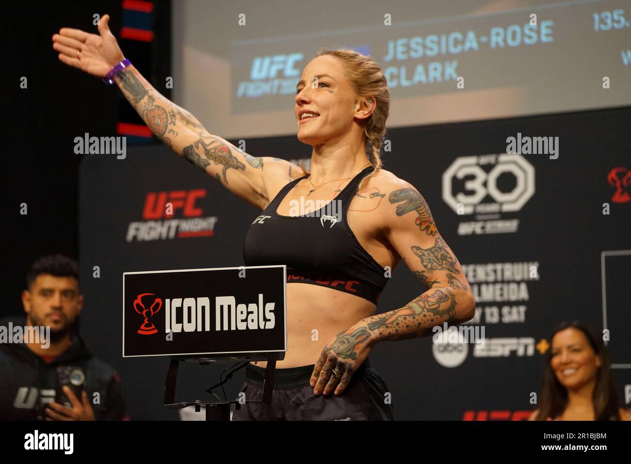CHARLOTTE, NC - MAY 12: Jessica-Rose Clark weighs in at the ceremonial weigh-ins ahead of their UFC Charlotte bout on May 12, 2023, at the Spectrum Center in Charlotte, NC. (Photo by Amy Kaplan/Icon Sportswire) (Icon Sportswire via AP Images) Banque D'Images