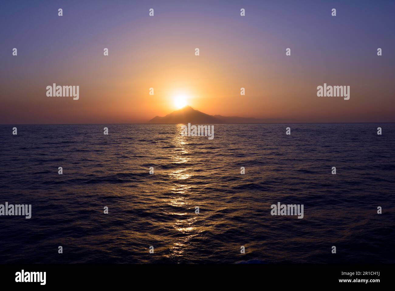 Grèce, coucher de soleil sur le Mont Athos Banque D'Images