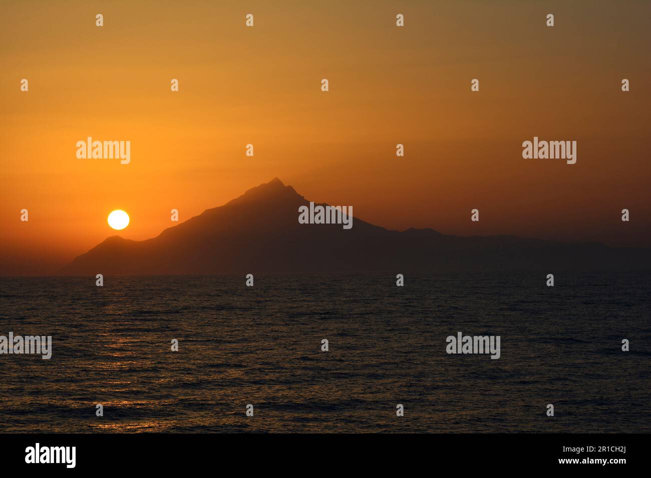 Grèce, coucher de soleil sur le Mont Athos Banque D'Images