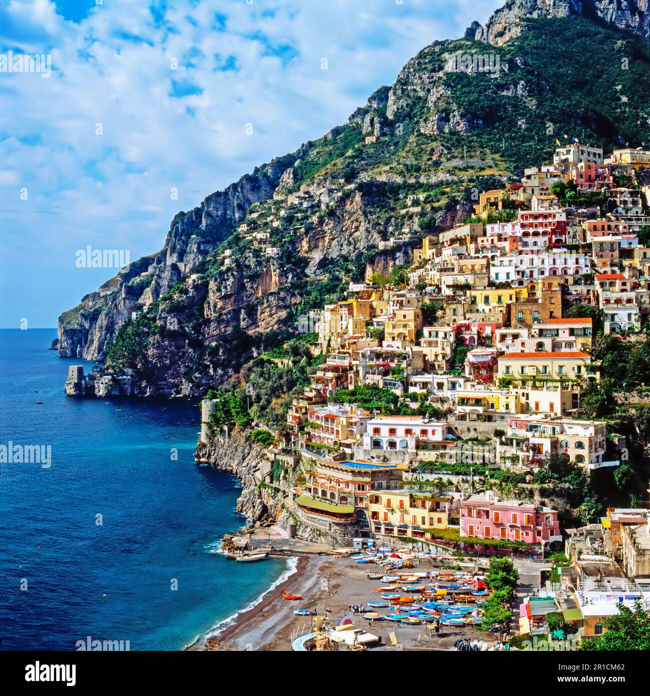 Vue sur Positano sur la côte d'Amalfi en Italie Banque D'Images