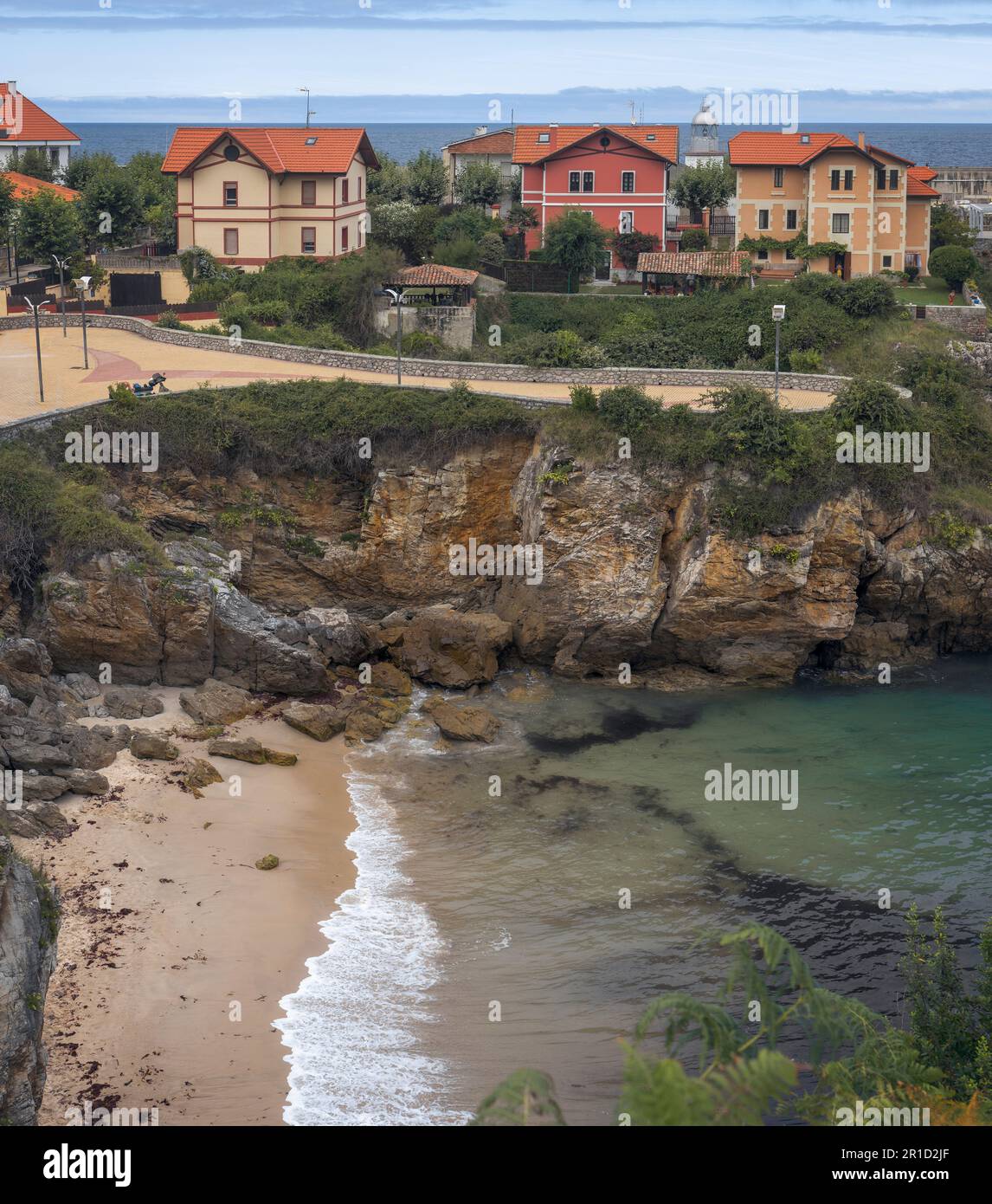 Architecture typique dans le village de Llanes, Asturies, Espagne Banque D'Images