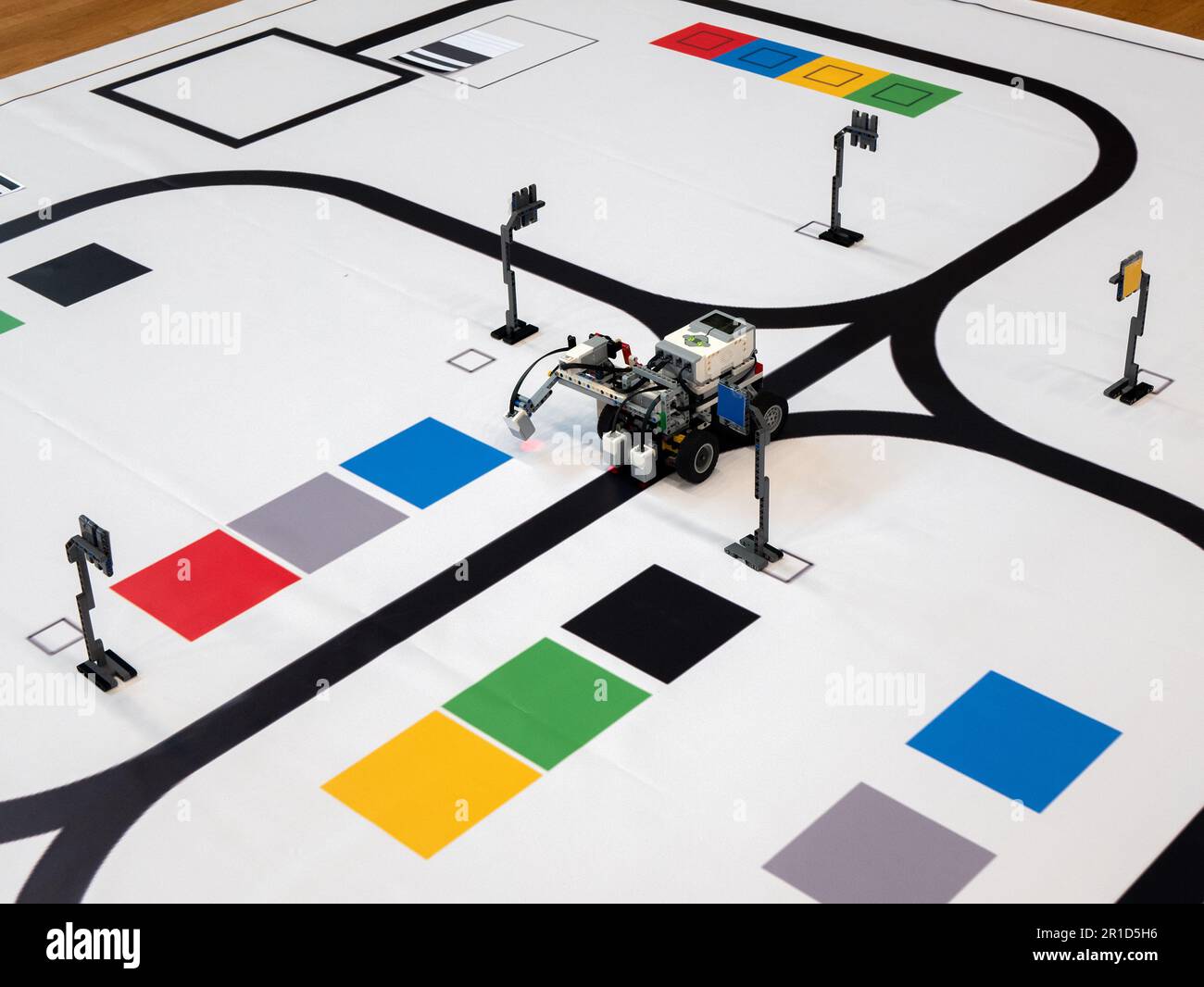 Le robot suivant une ligne effectue une tâche pour se déplacer d