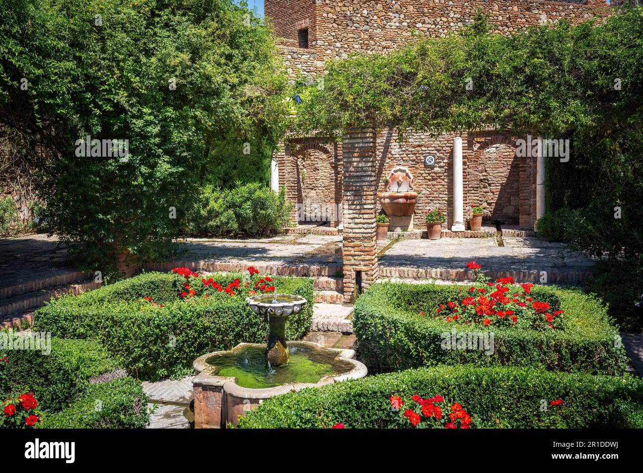 Patio de armas Cour à la forteresse Alcazaba - Malaga, Andalousie, Espagne Banque D'Images