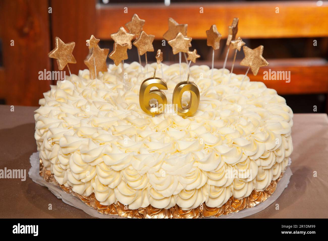 Événement social ; gâteau savoureux pour la fête d'anniversaire 60th Banque D'Images
