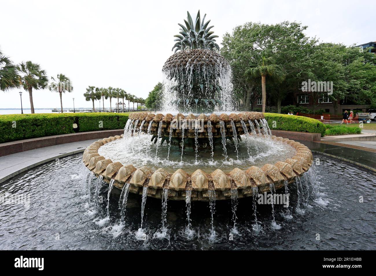 Fontaine d'ananas, marché de la ville de charleston, ferme, marché, promenade en calèche, tour, calèche, Charleston, SC, Caroline du Sud, États-Unis, ville, centre-ville, rue, nom Banque D'Images