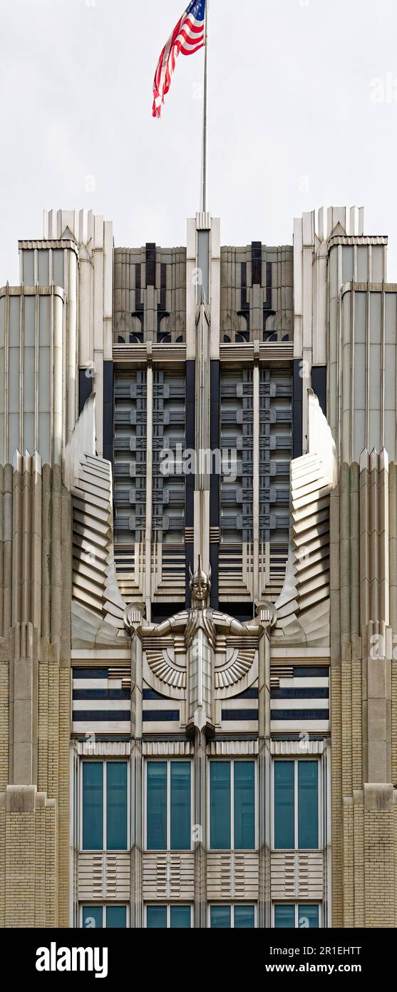 La sculpture à ailes du Niagara Mohawk Building s'intitule « Spirit of Light ». Banque D'Images