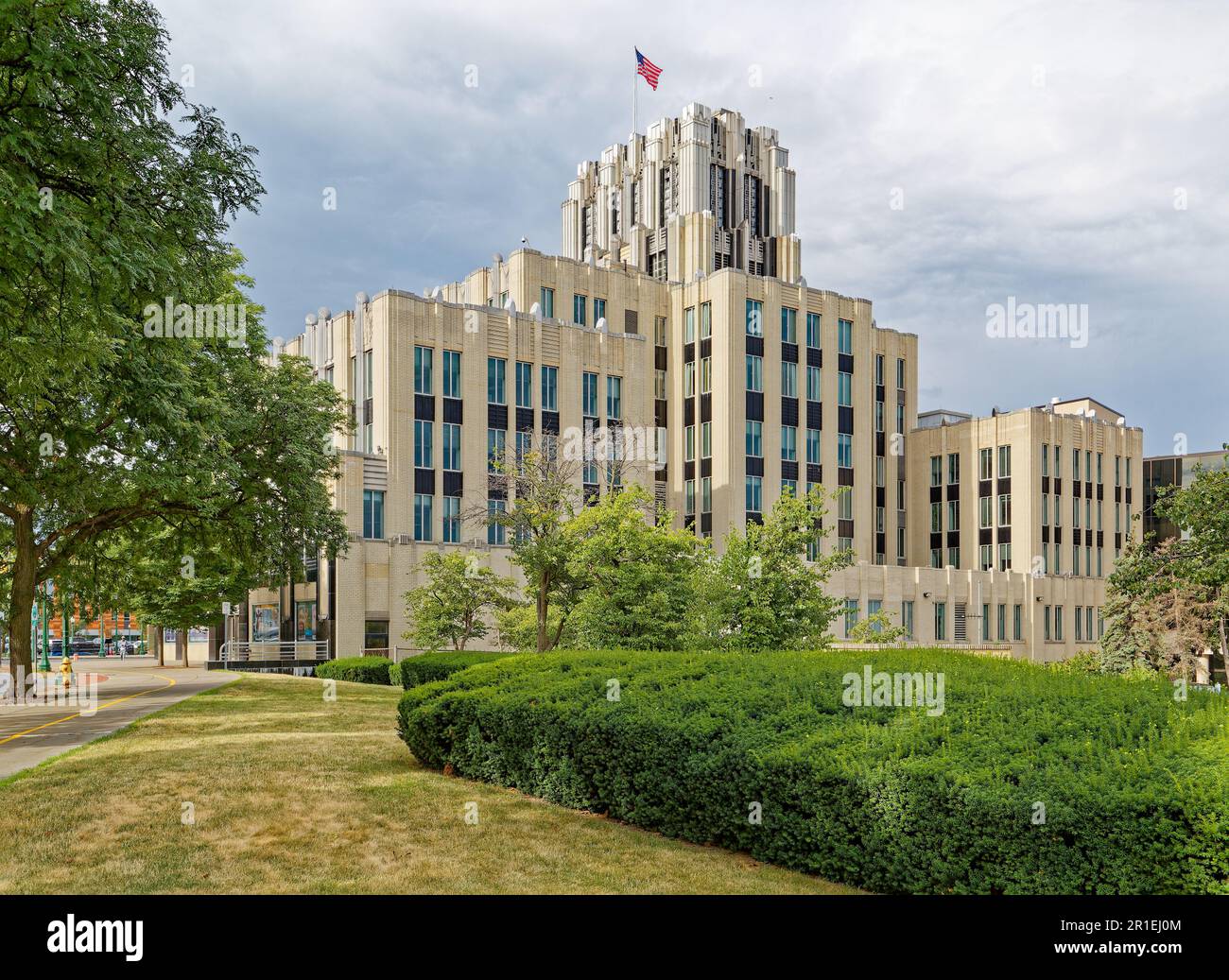 Le Niagara Mohawk Building, qui était à l'origine le Niagara Hudson Building et maintenant occupé par National Grid, est un monument art déco du centre-ville de Syracuse. Banque D'Images