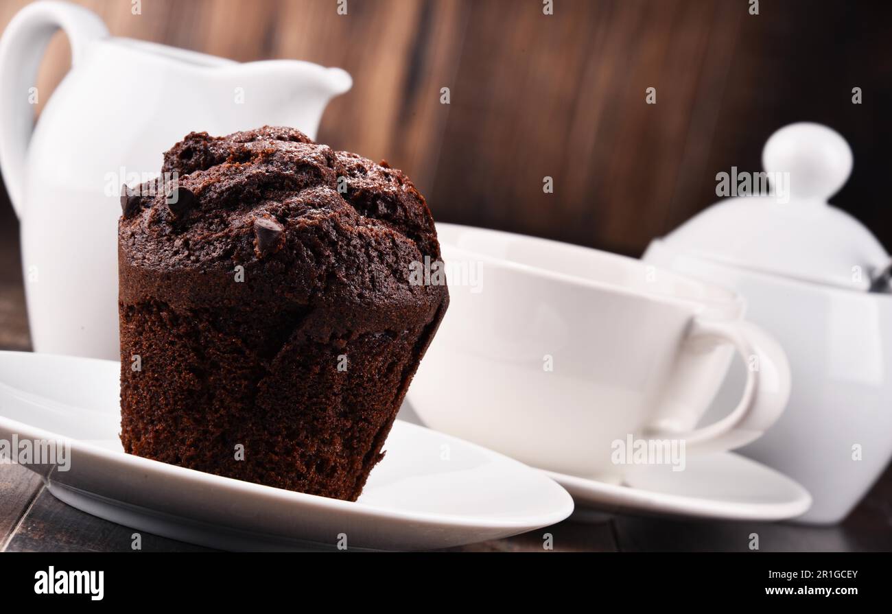 Composition avec tasse de café et muffin Banque D'Images