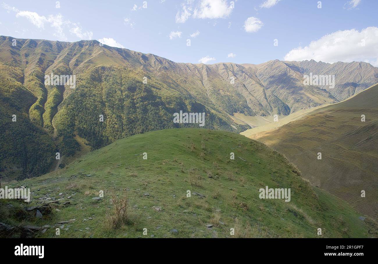 Une vallée tranquille (du moins de nos jours)... Banque D'Images