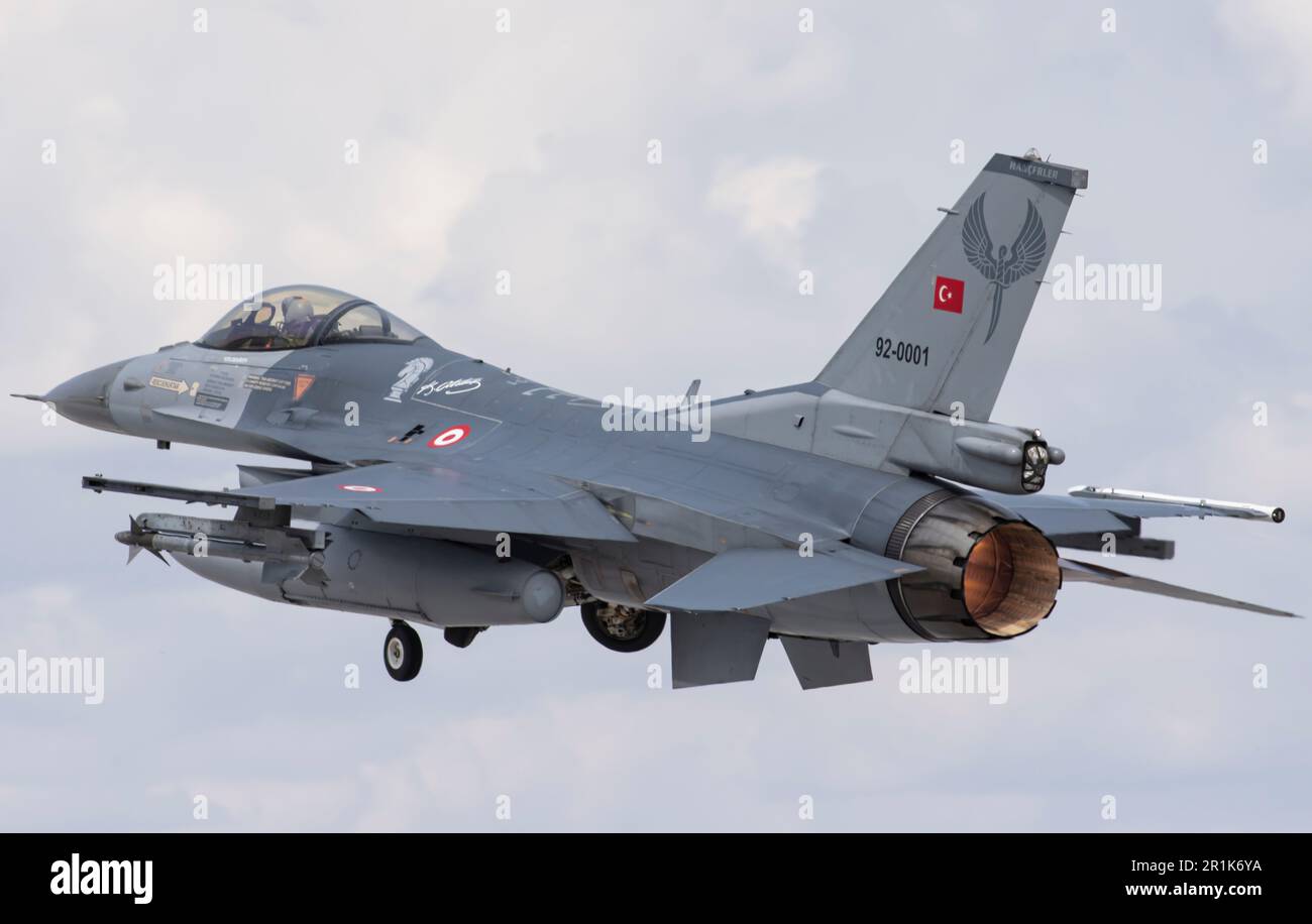 F-16C bloc 40 Faucon de combat décollage Konya Anatolian Eagle exercices (92-0001) de 191 Filo Hancer 'dagger' basé à Konya 3. Jet principal 132. escadron Banque D'Images