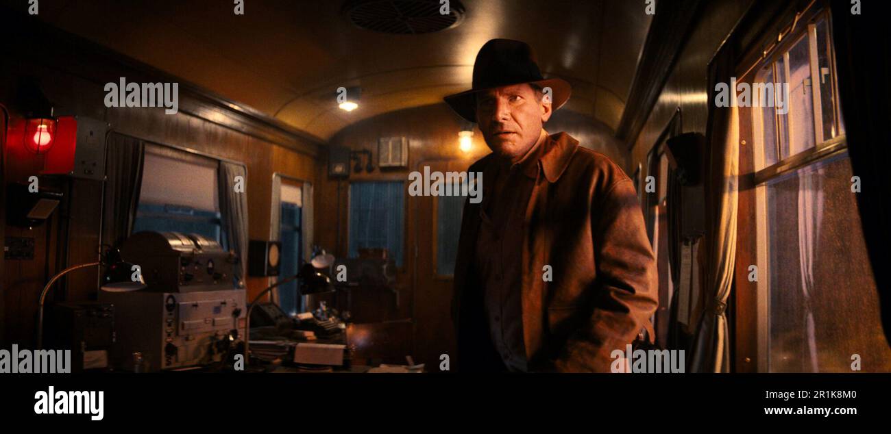 Indiana Jones et The Dial of Destiny est un prochain film d'action-aventure américain réalisé par James Mangold, qui l'a co-écrit avec Jez Butterworth, John-Henry Butterworth et David Koepp. Cette photographie est à usage éditorial exclusif et est le droit d'auteur de la compagnie de film et/ou le photographe assigné par la compagnie de film ou de production et ne peut être reproduite que par des publications en conjonction avec la promotion du film ci-dessus. Un crédit obligatoire pour la société de cinéma est requis. Le photographe doit également être crédité lorsqu'il est connu. Banque D'Images