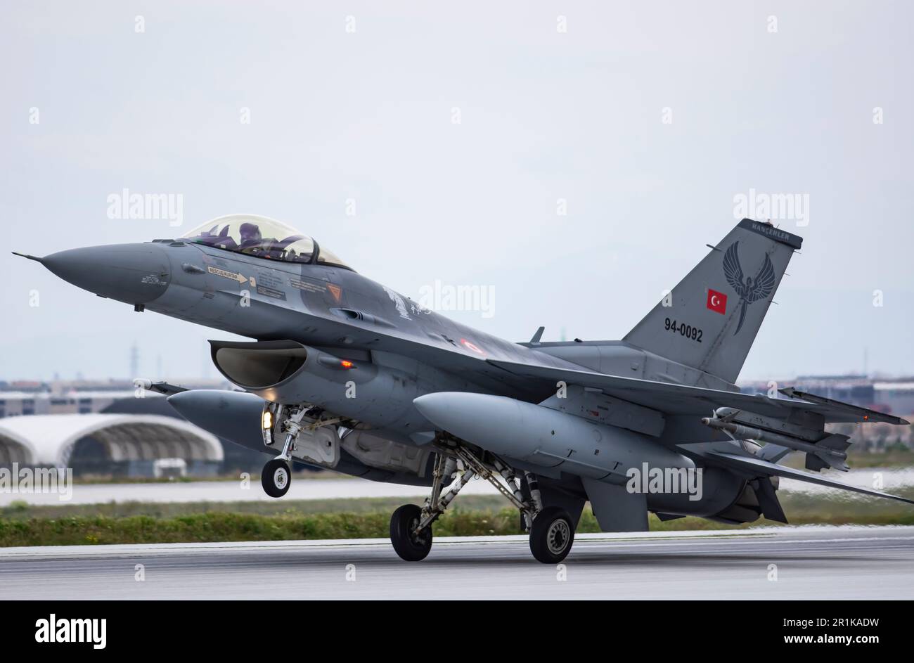 F-16C bloc 40 Faucon de combat décollage Konya Anatolian Eagle exercices (93-0664) de 191 Filo Hancer 'dagger' basé à Konya 3. Jet principal 132. équipe Banque D'Images