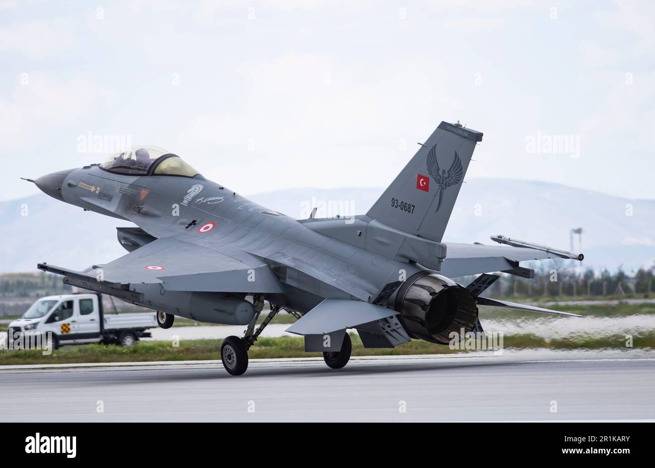 F-16C bloc 40 Faucon de combat décollage Konya Anatolian Eagle exercices (93-0664) de 191 Filo Hancer 'dagger' basé à Konya 3. Jet principal 132. escadron Banque D'Images