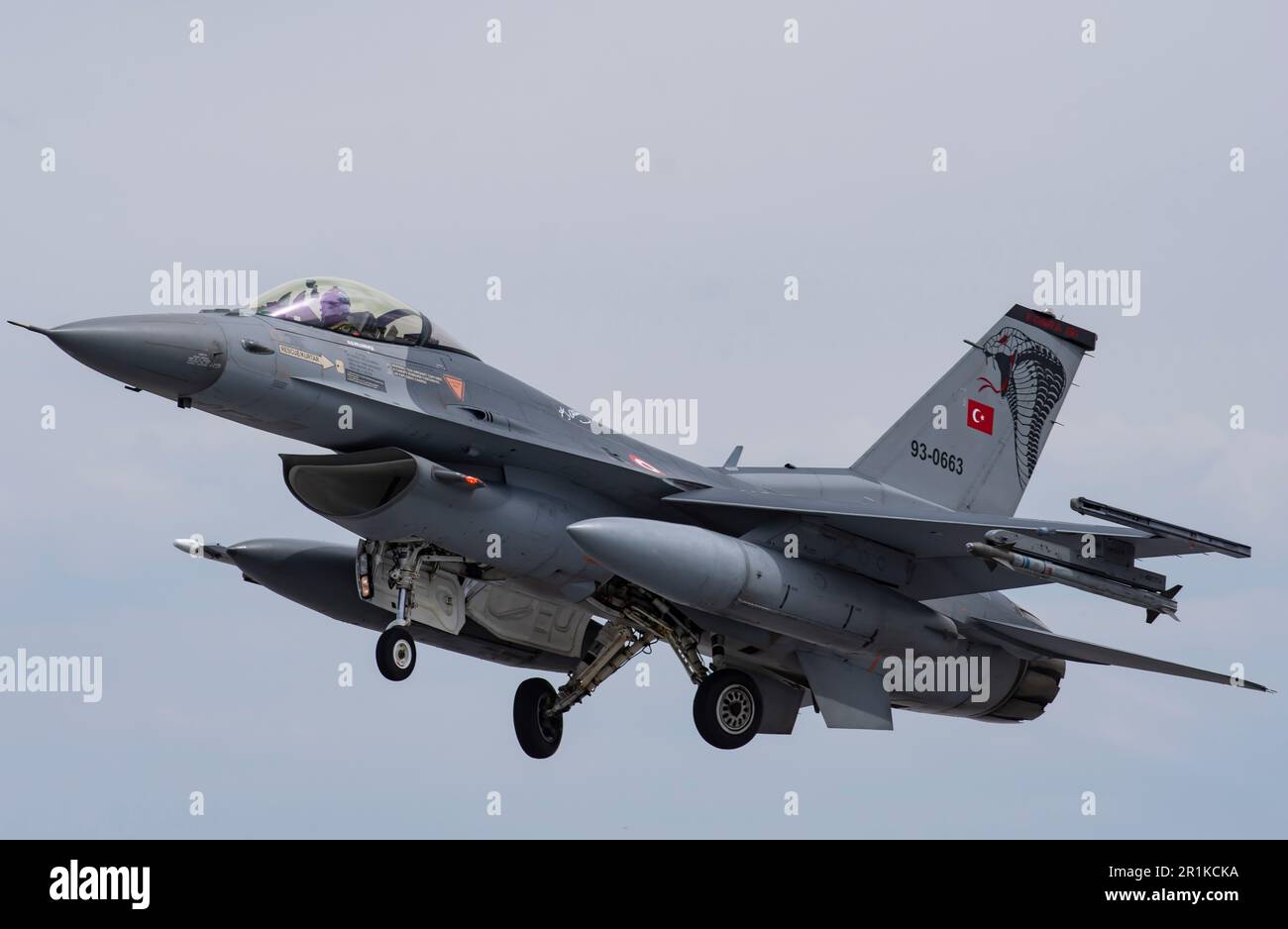 F-16C bloc 40 Faucon de combat décollage Konya Anatolian Eagle exercices (93-0663) de 191 Filo Hancer 'dagger' basé à Konya 3. Jet principal 132. escadron Banque D'Images