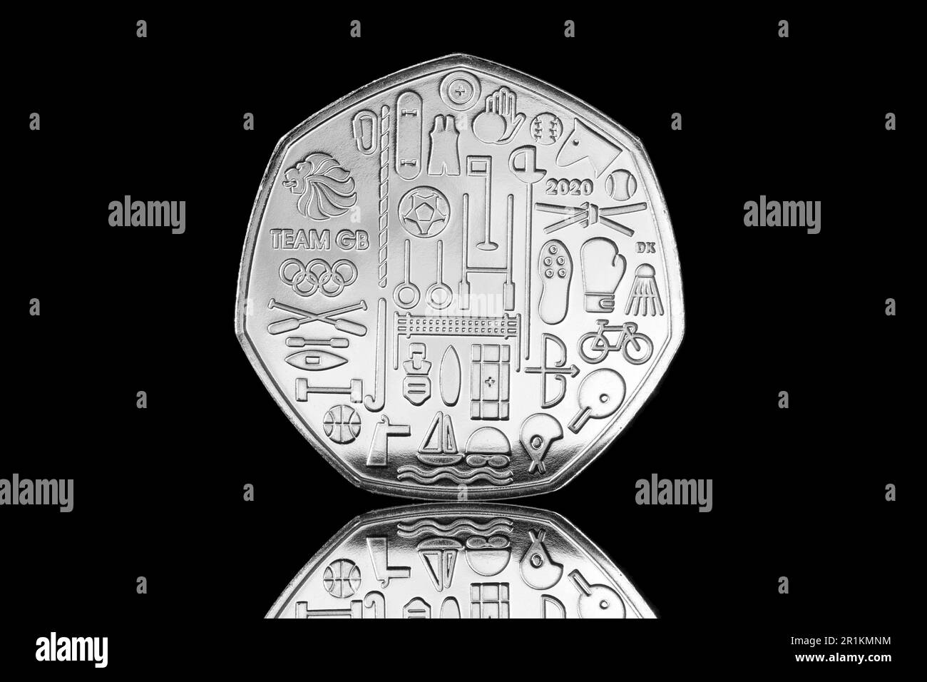 Pièce de 2021 50p avec les athlètes Team GB Banque D'Images