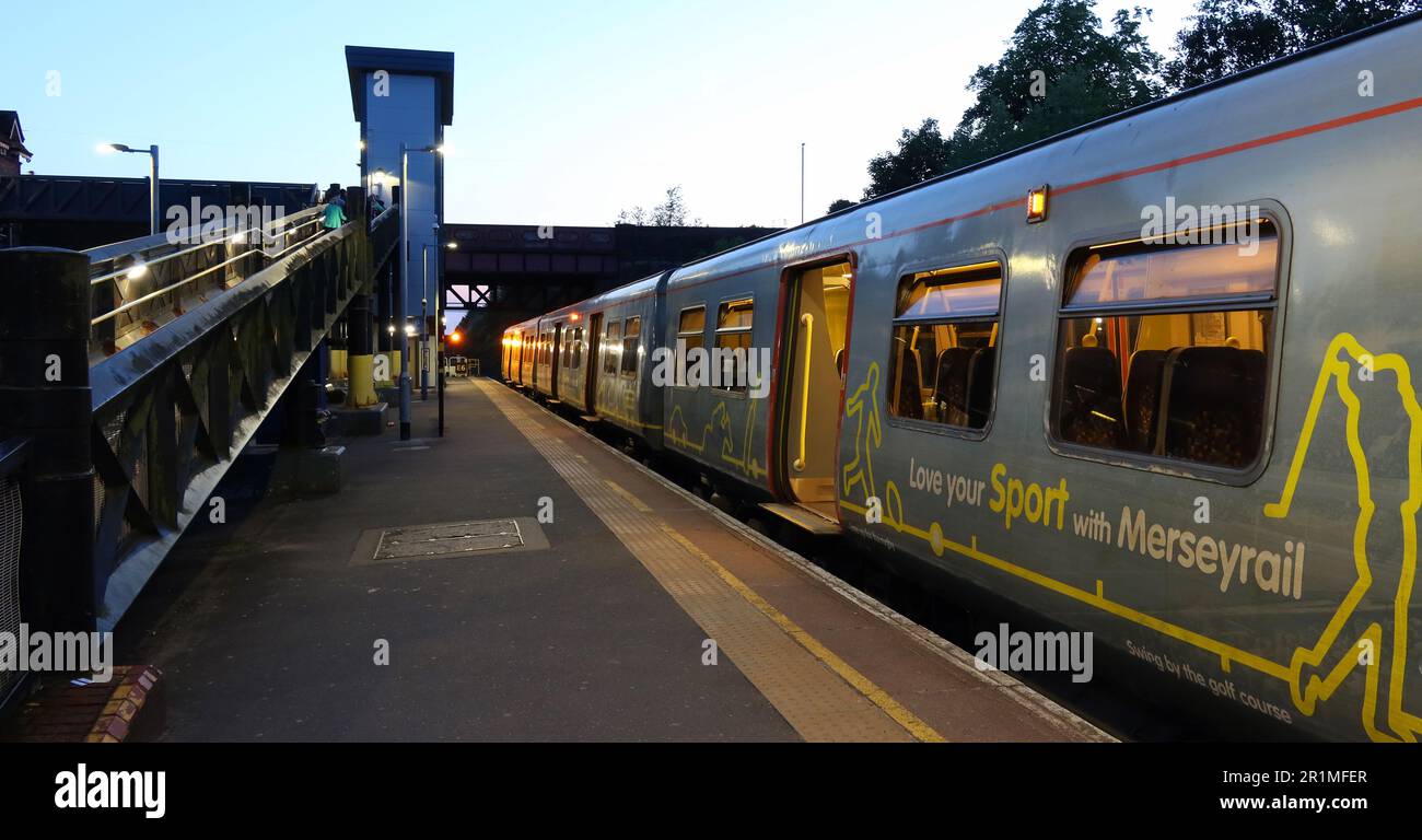 Hunts Cross (HNX), Speke Road, Woolton, Liverpool, Merseyside, ANGLETERRE, GB, L25 0NN Banque D'Images