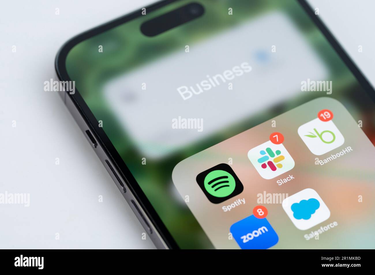 New york, Etats-Unis - 14 mai 2023 : gros plan de l'application applications d'entreprise sur le menu de l'iphone sur l'écran du smartphone Banque D'Images