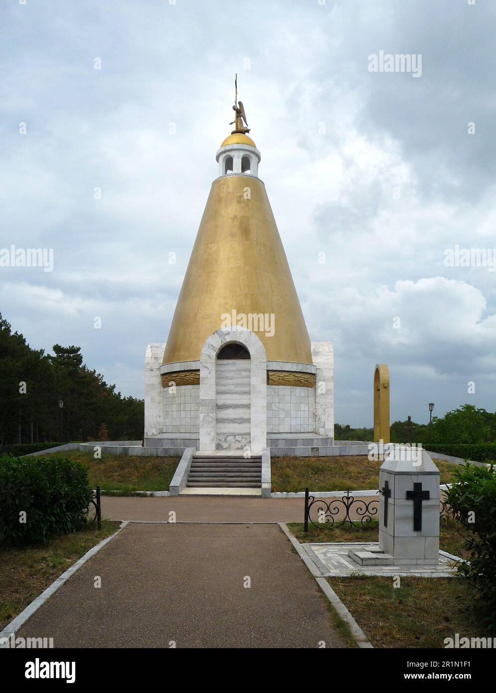 St. Église orthodoxe de George. Cette église construite en mémoire des soldats tombés. Sapun Mountain Memorial Complex près de Sébastopol - George Chernilevsky Banque D'Images
