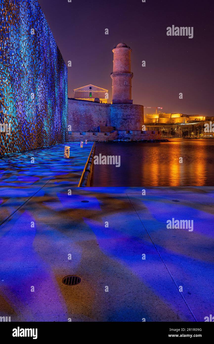 Fort Saint-Jean et Mucem de nuit, Marseille, Provence-Alpes-Côte d'Azur, France, Banque D'Images