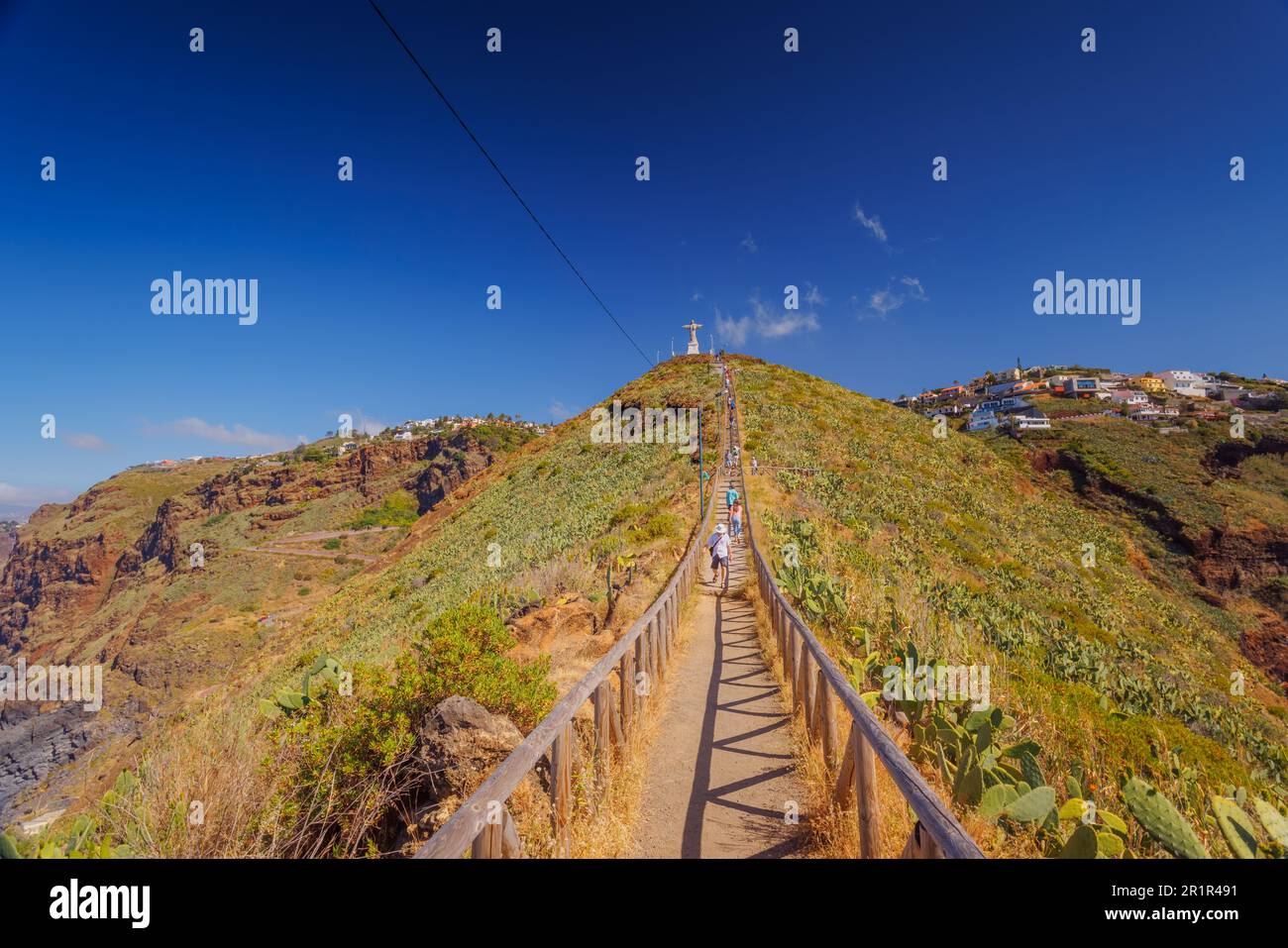 La statue du Christ Roi sur l'île de Madère - Portugal - Voyage arrière-plan Banque D'Images