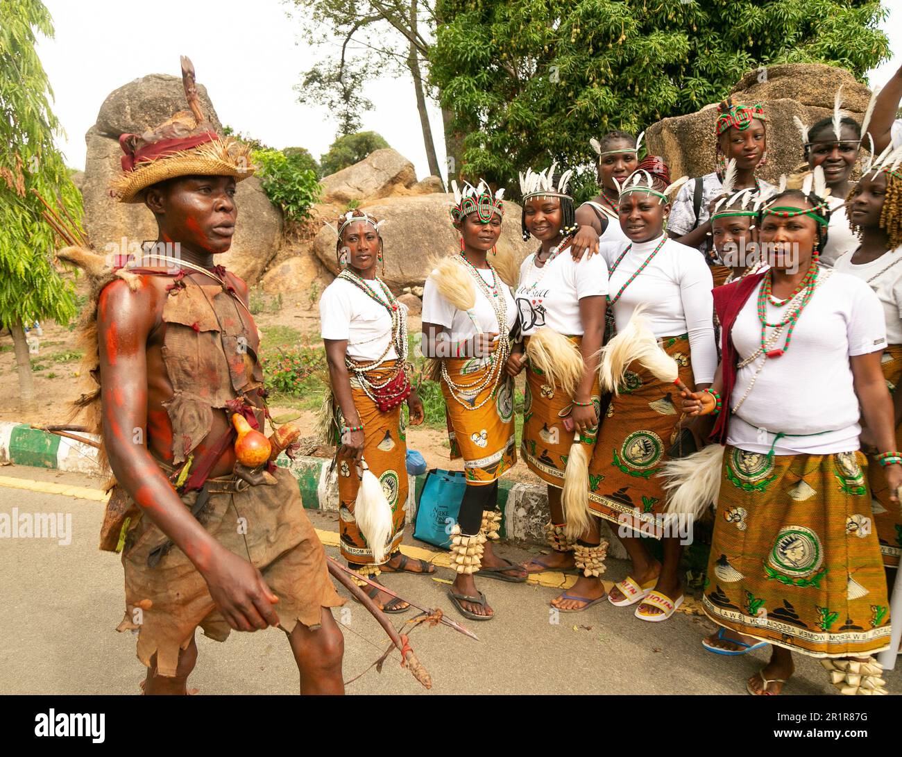 Jos, Nigéria. 12th mai 2023. Berom soldat en action pendant le festival Nzem Berom. Banque D'Images