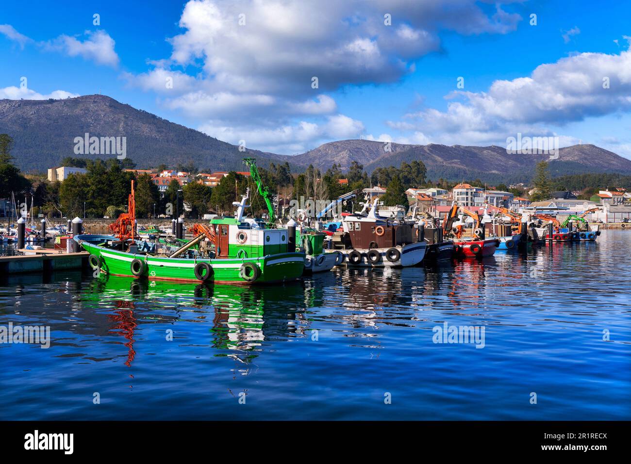 Combarro, Poio, Ria de Pontevedra, Galice, Espagne. Combarro est un port de pêche côtier situé dans la Ria de Pontevedra, dans la province de Pontevedra Banque D'Images