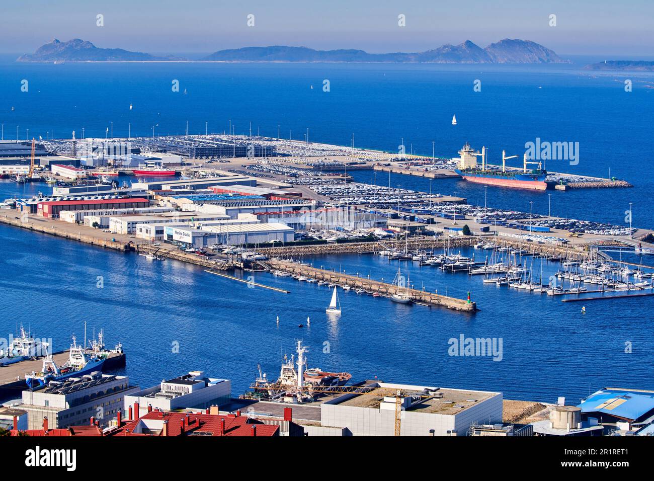 Puerto y Ria de Vigo, vue de Parque Monte do Castro, Vigo, Pontevedra, Galice, Espagne. Le Puerto de Vigo ou Port de Vigo est un port maritime majeur Banque D'Images