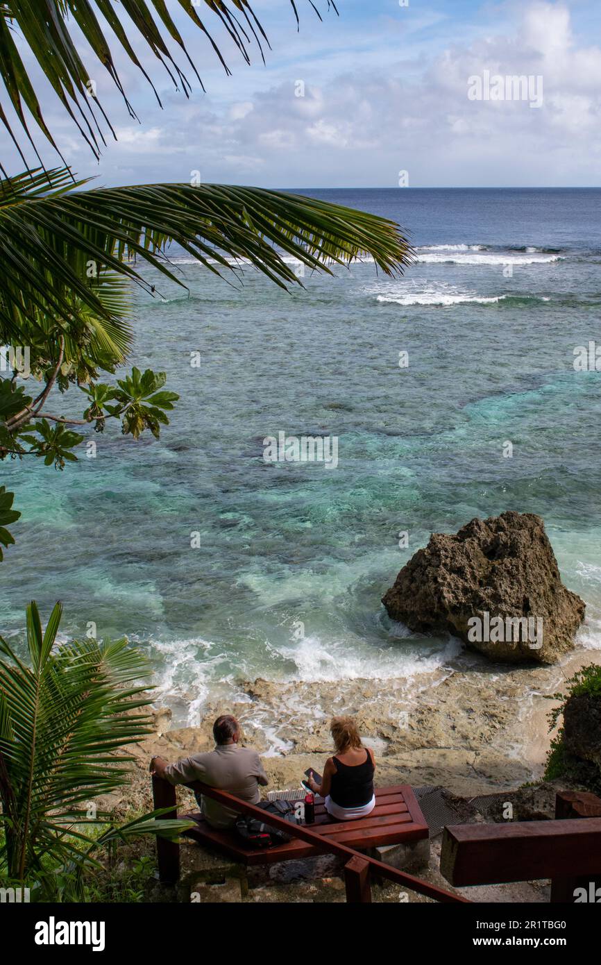 Nioué, communément appelé le Rocher ou le Rocher de Polynésie. Alofi, vue sur le récif d'Utuko. Banque D'Images