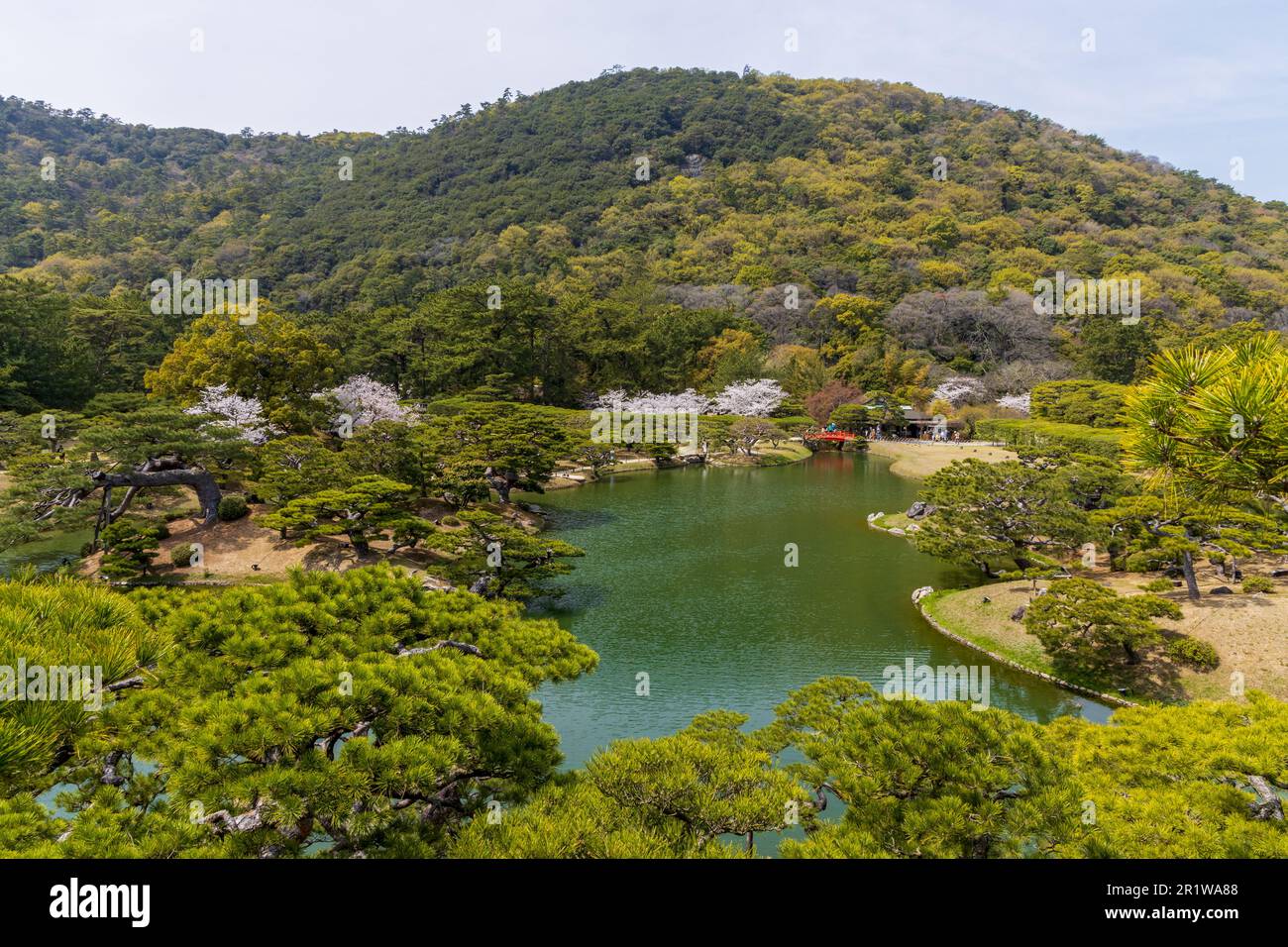 Ritsurin Garden dans la ville de Takamatsu, préfecture de Kagawa, Japon, l'un des plus célèbres jardins historiques japonais. Banque D'Images