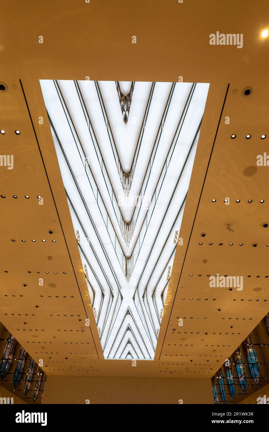 Le magasin de bijoux phare Tiffany & Co. De Fifth Avenue a rouvert son nouvel espace en avril 2023, à New York, aux États-Unis Banque D'Images