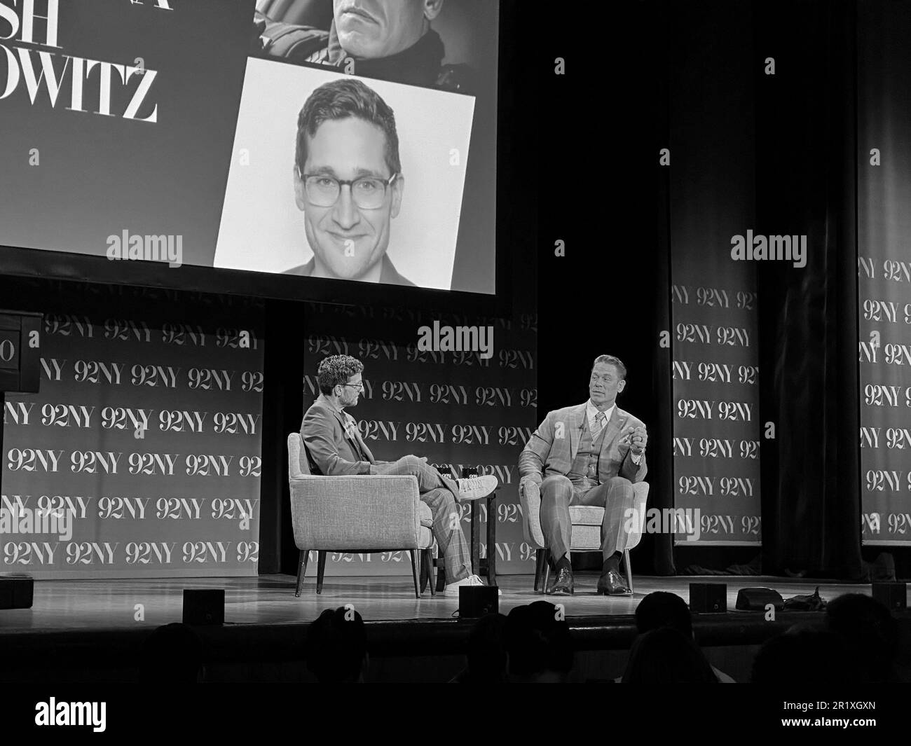 92NY, New York, États-Unis, 13 mai 2023 - Josh Horowitz et John Cena ...
