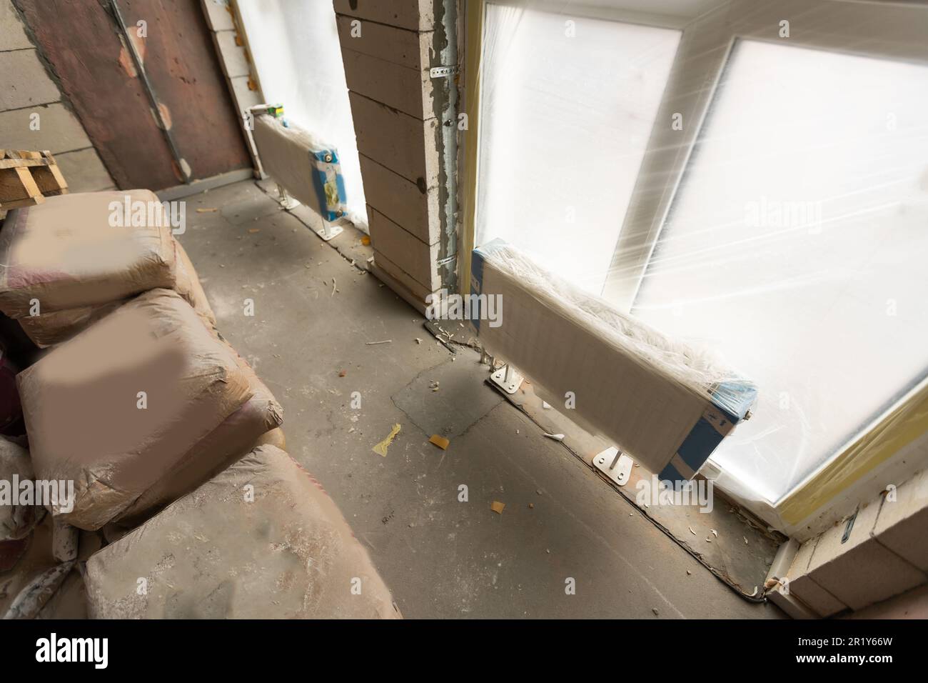 outils pour la réparation d'appartements, les murs de l'appartement sont en construction, remodelage, rénovation, extension, restauration et reconstruction. Banque D'Images